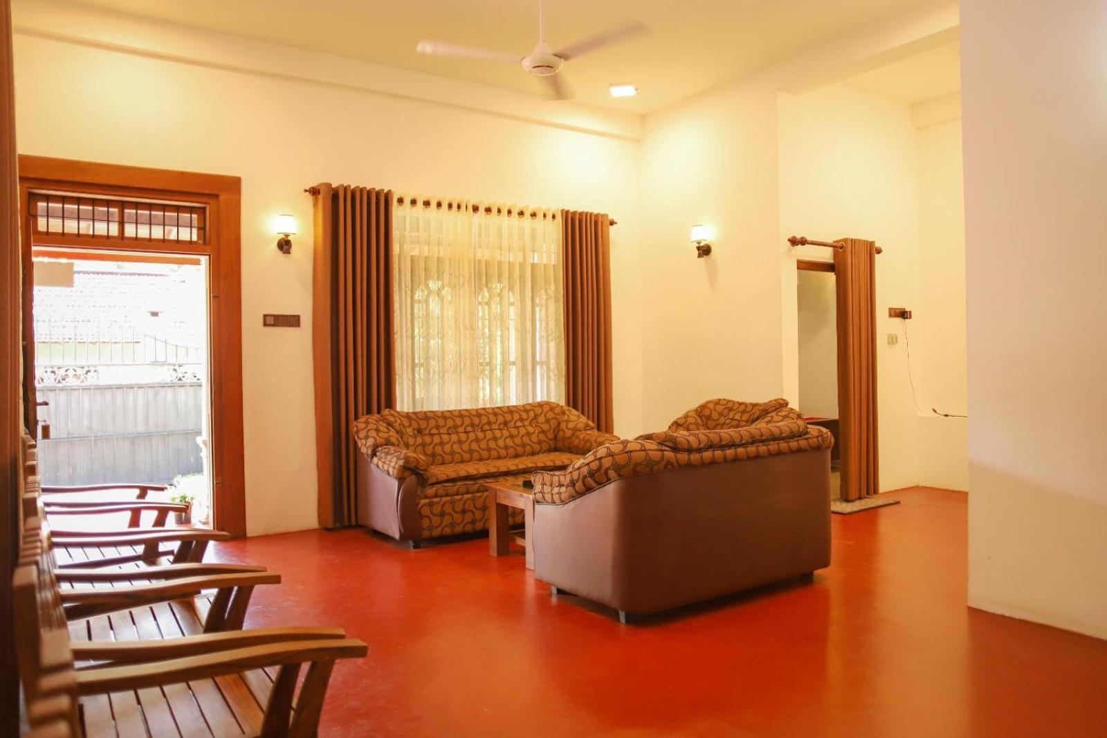 Punida Apartment *